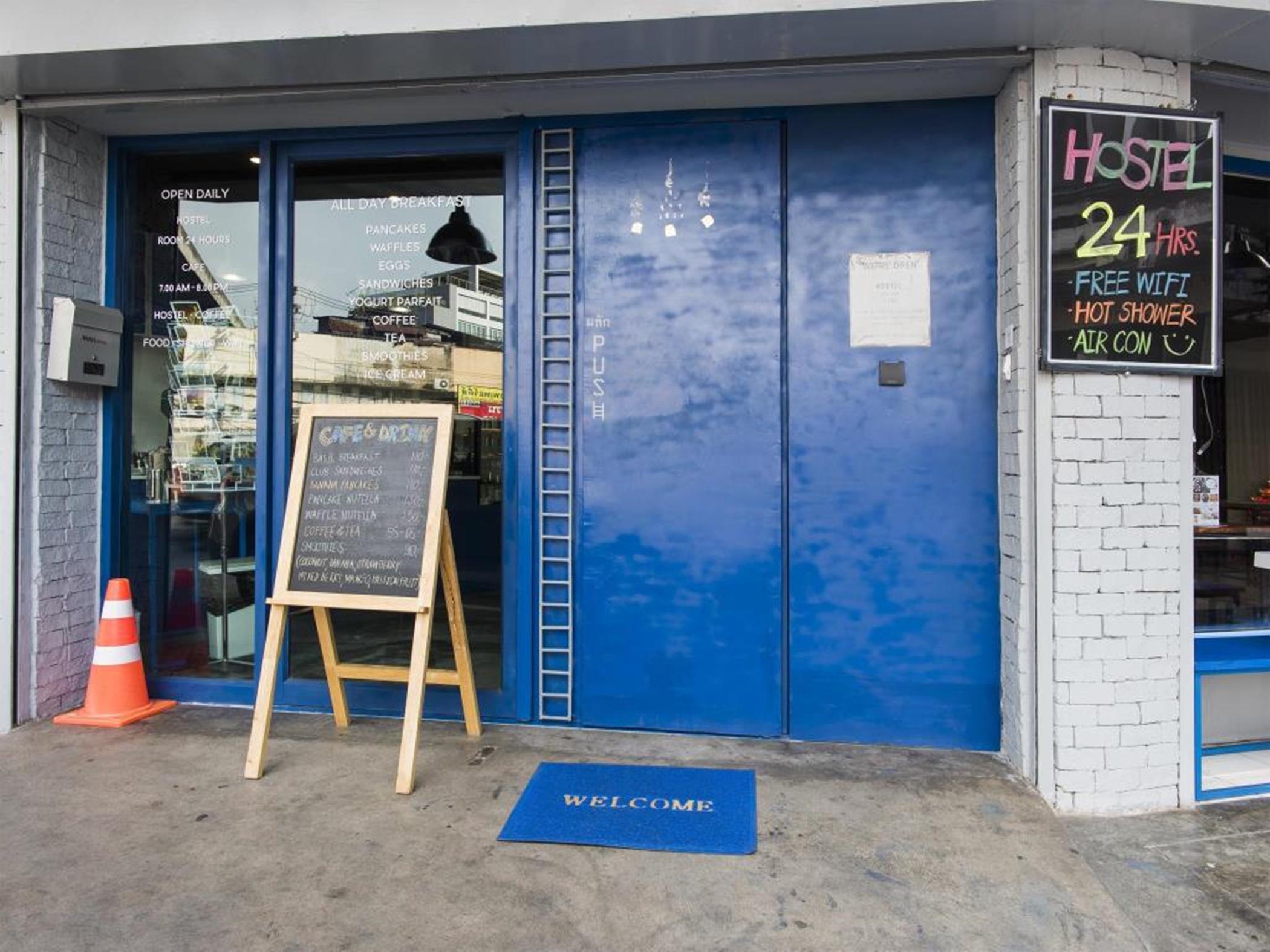 Loftel Station Hostel Bangkok Kültér fotó